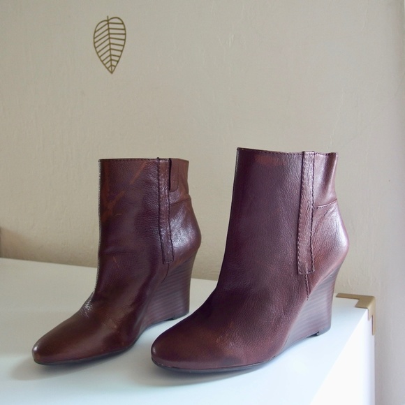 Nine West Shoes - Nine West Brown Leather Booties